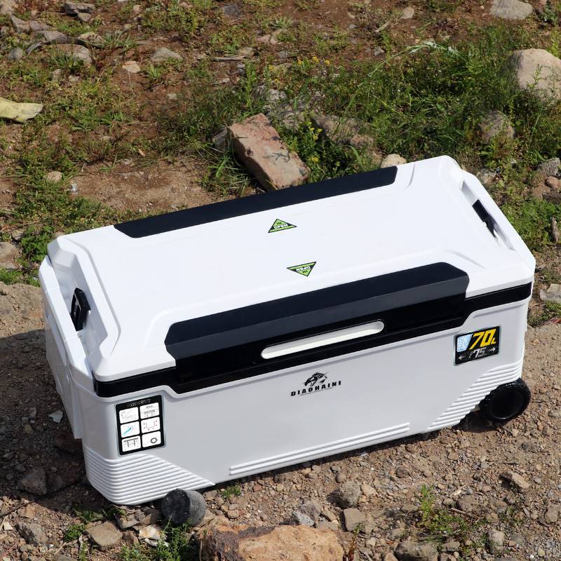 70L - BLACK AND WHITE (MORE THAN 150 HOURS OF TEMPERATURE PROTECTION)